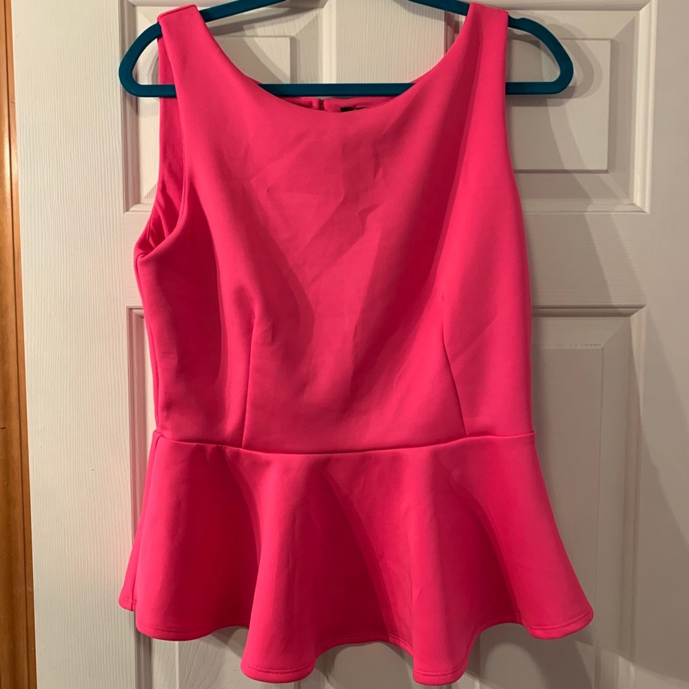 (NWT) Sleeveless Dress Shirt w/ Ruffle on Bottom